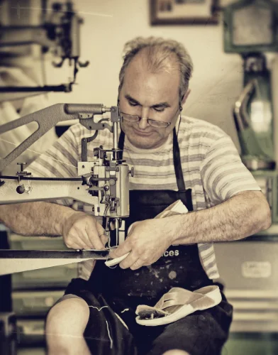 cesare-ripara-scarpe