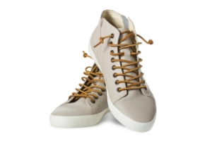 riparazione-scarpe-sneakers